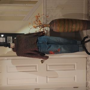 Forever 21 |NWT Olive Green Boucle Crop Sweater